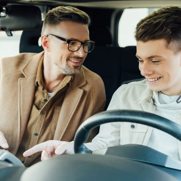 Guida accompagnata a 17 anni